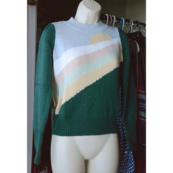 NWOT Sunshine Motiff WILDFOX Sweater - Picture 2 of 5